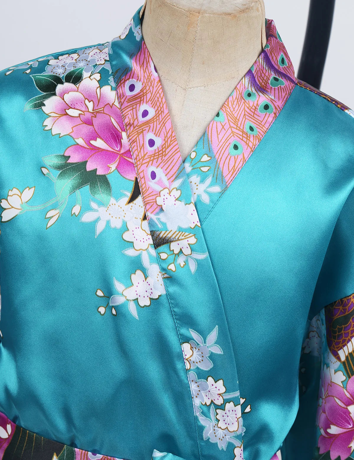Girls Satin Kimono Robe Kids Sleepwear Peacock Flower Printed Children Bathrobe Nightgown Robe For Spa Party Wedding Birthday