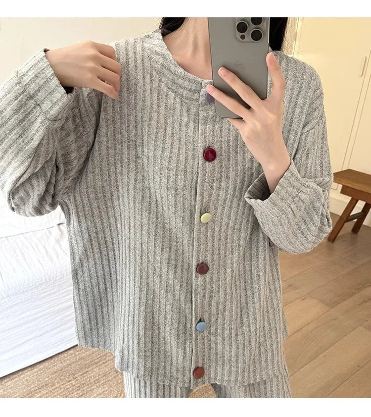 Pajamas for women in autumn and winter, thickened cashmere warm suits, German velvet home clothes, can be worn outside in winter
