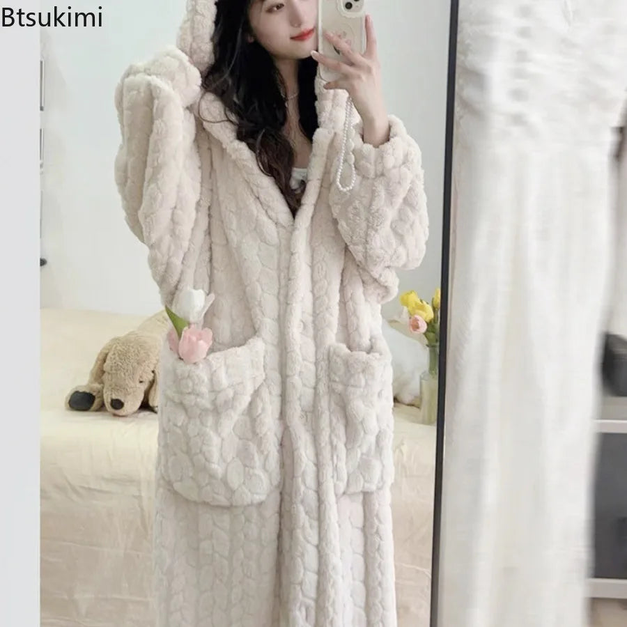 New 2026 Autumn Winter Women's Facecloth Robes Coral Velvet Long Section Cute Sweet Home Wear Lazy Sleeper Robe Pajamas Female