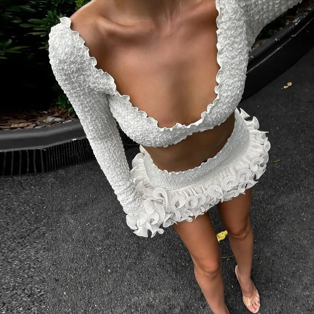 Women's Clothing 2026 Autumn Sexy Temperament Gathering Chest Wrapping Long-sleeved Top Fungus Edge Skirt Set