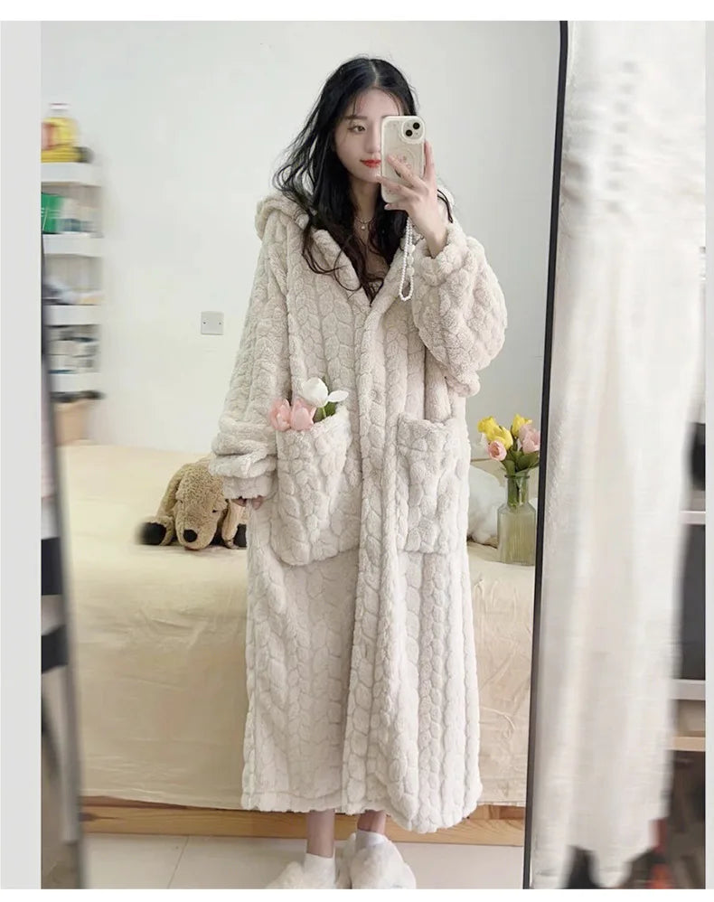 New 2026 Autumn Winter Women's Facecloth Robes Coral Velvet Long Section Cute Sweet Home Wear Lazy Sleeper Robe Pajamas Female